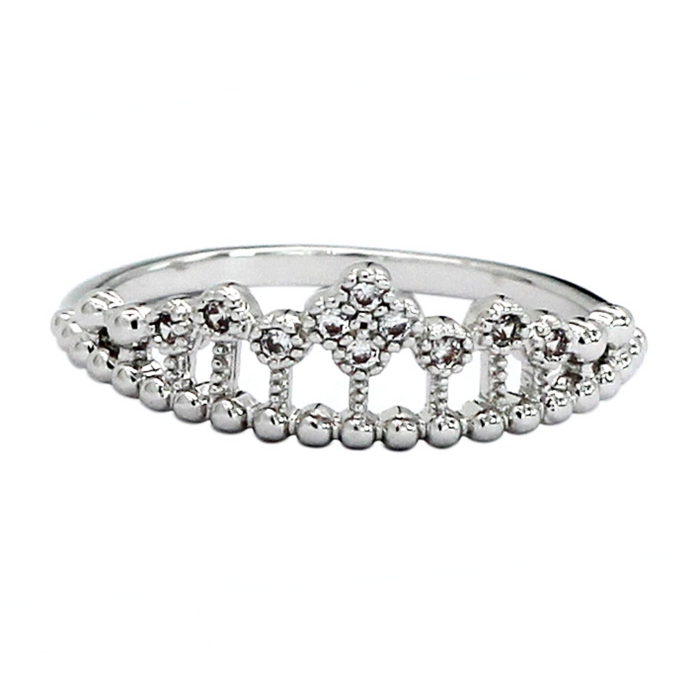 Silver fashion line with crystal ring